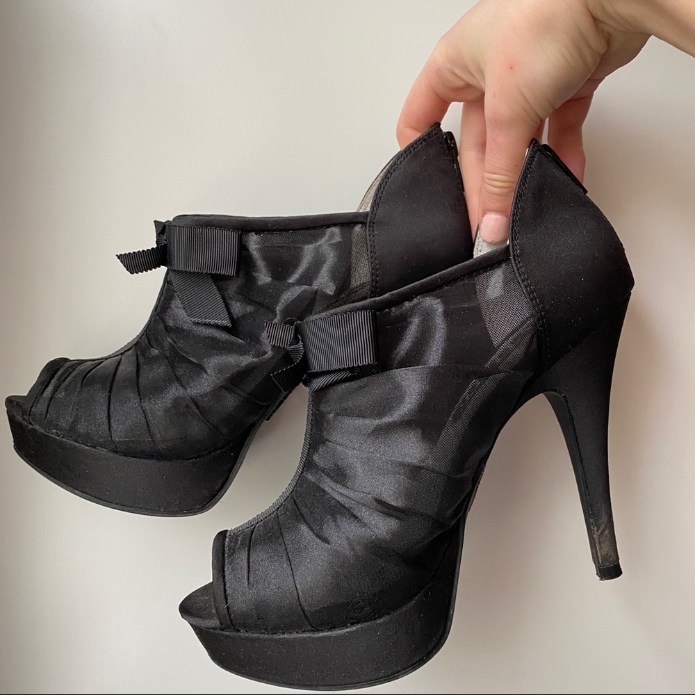 Vera Wang Peep Toe High Heels